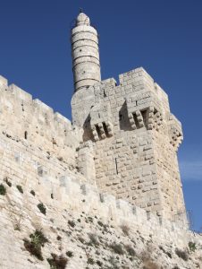 Helmi: Nehemia - Kuninkaan hovista Jerusalemiin